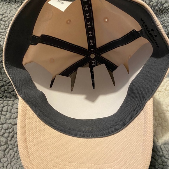 Women’s Under Armour Ball Cap M/L baby pink - Picture 6 of 11